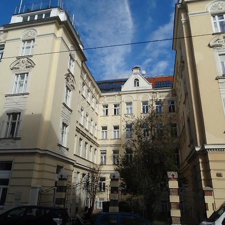 Jugendstil Garconniere Apartman Bécs Szoba fotó